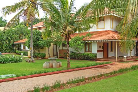 Classic Rooms & cottage at Silent Shores Resort - The best luxury spa resort in Mysore - Resort near me