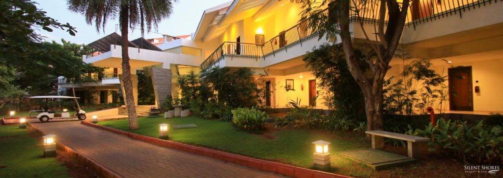 Deluxe rooms with balcony - deluxe rooms near Mysore - Silent Shores, best resort in mysore